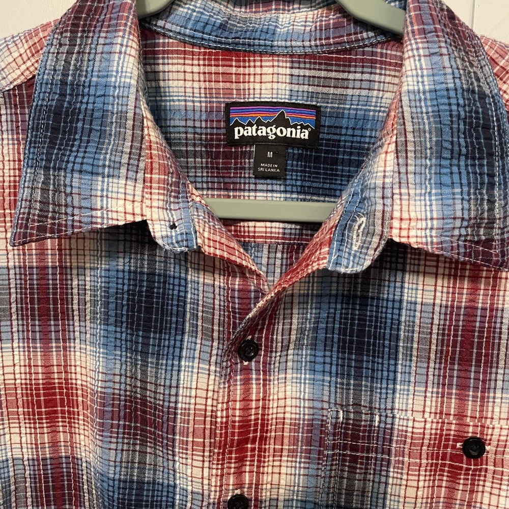 Patagonia Men's Casual Plaid Shirt in Red and Blue
